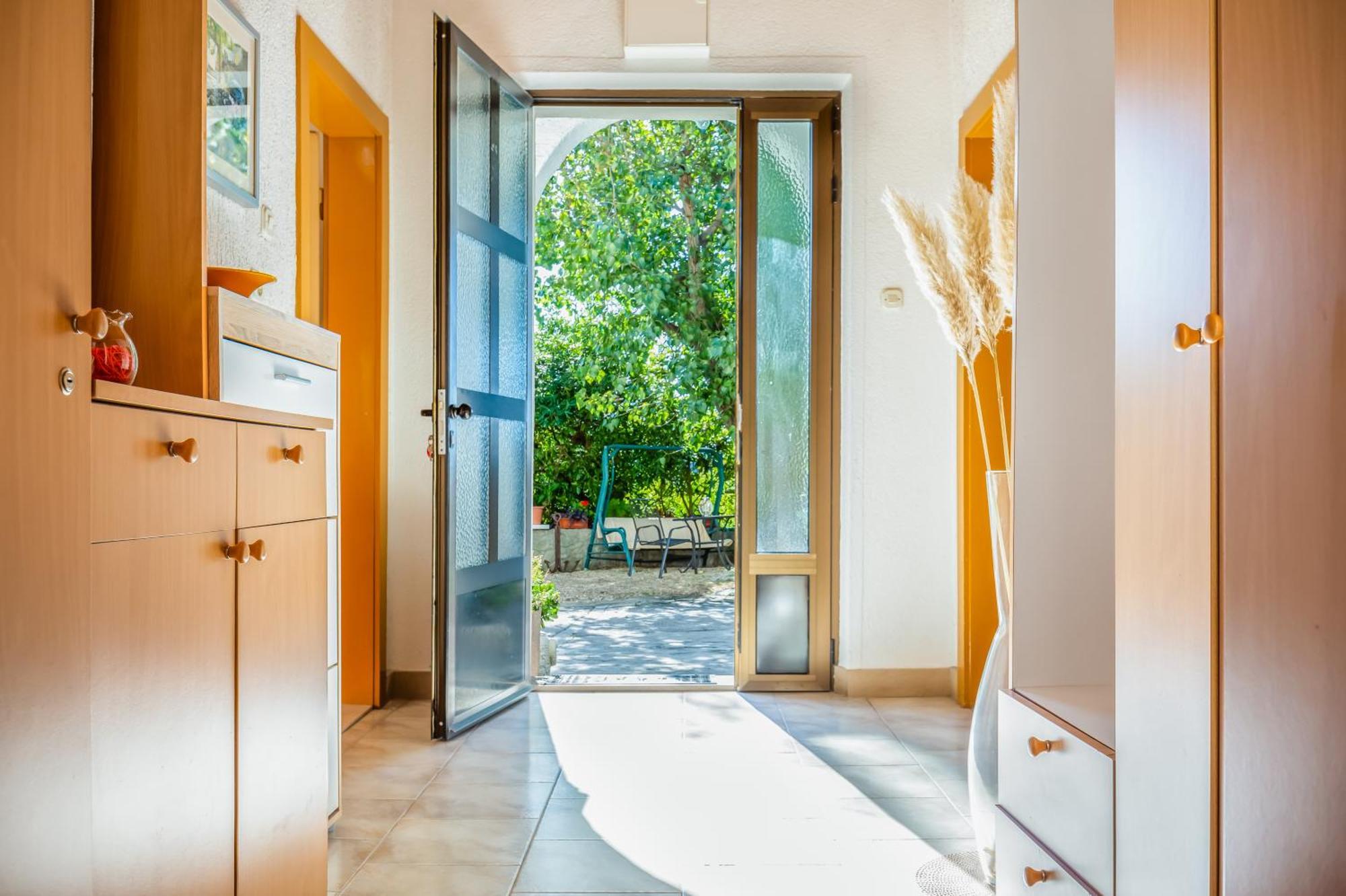 Apartmani Lovrenco Krvavica Kültér fotó